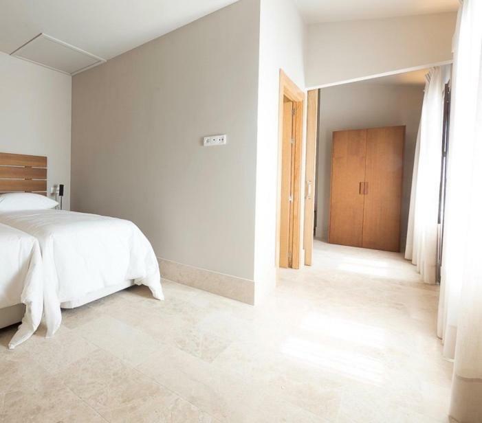 Chacon Apartments & Suites Estepona Dış mekan fotoğraf