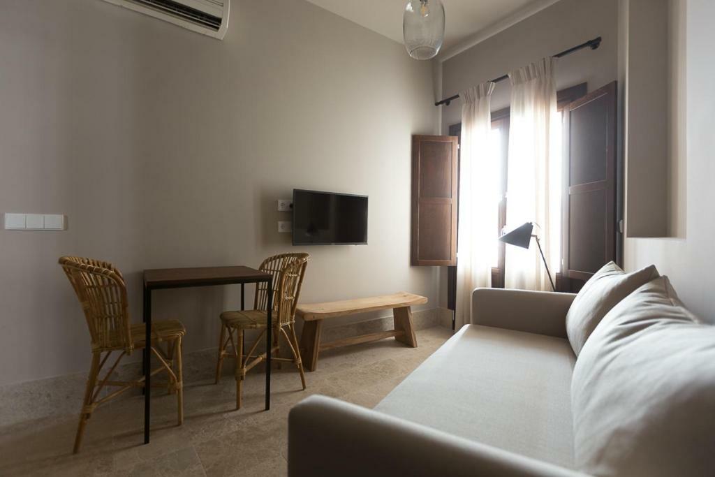 Chacon Apartments & Suites Estepona Dış mekan fotoğraf