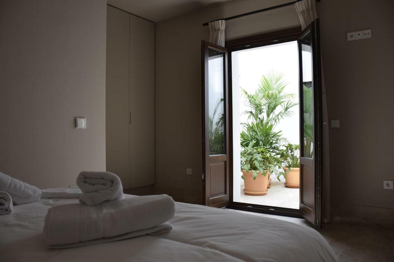 Chacon Apartments & Suites Estepona Dış mekan fotoğraf