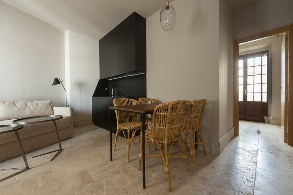 Chacon Apartments & Suites Estepona Dış mekan fotoğraf
